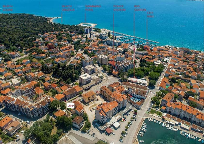 Apartment Nina Biograd Na Moru Luaran gambar