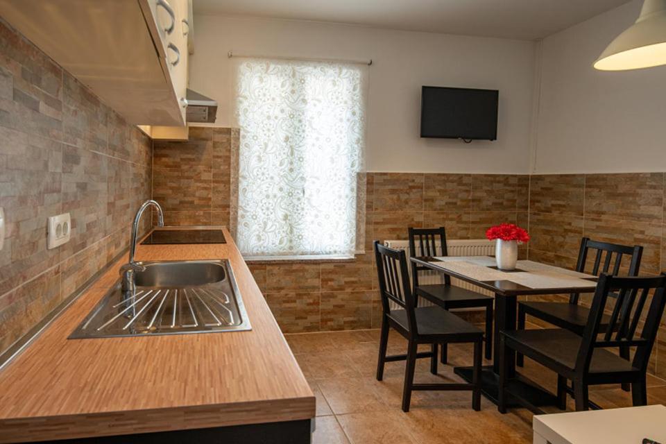 Apartment Nina Biograd Na Moru Luaran gambar